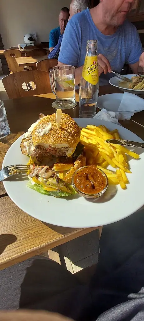 Ben Dova_Hotel At The Black Bear_Jablonné nad Orlicí_review