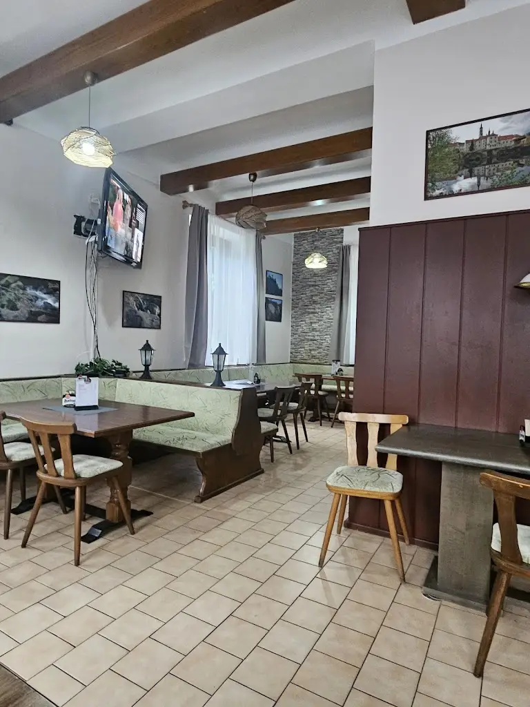 Restaurace Hotel Kilian restaurant in Loučovice