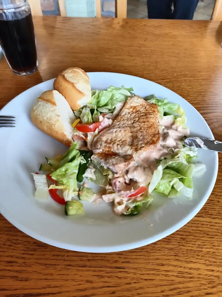 Petr Bobek_Motorest Český Lev_Holice_review