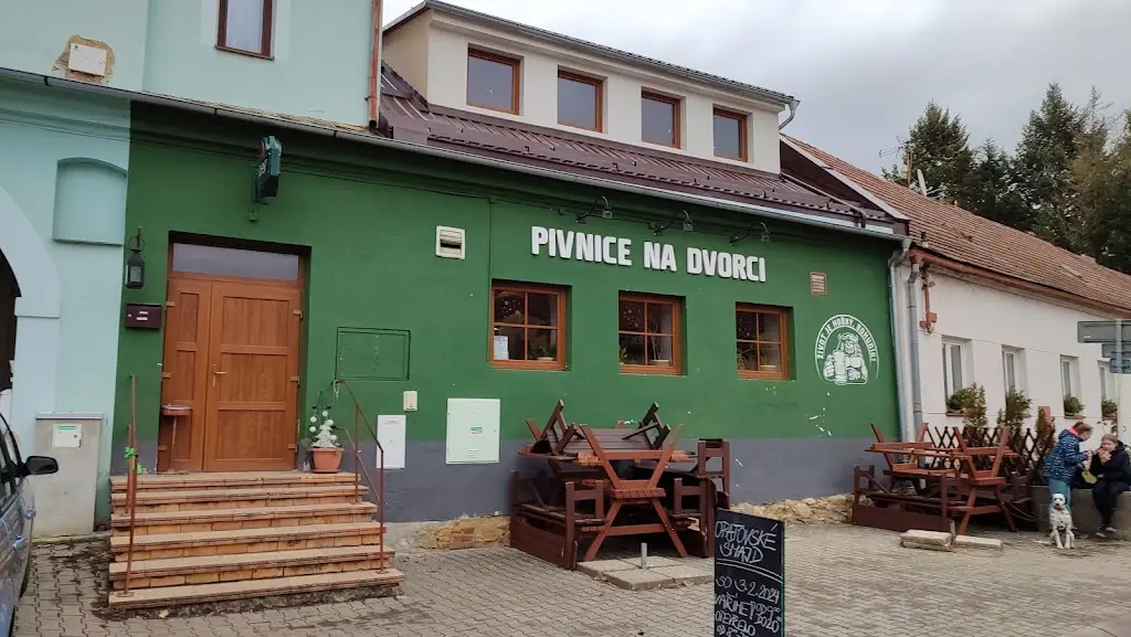 Na dvorci restaurant in Jevíčko