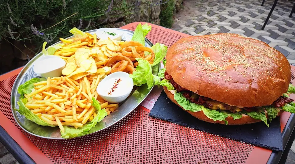 Taverna AMPE_Jevíčko_slider_image_2