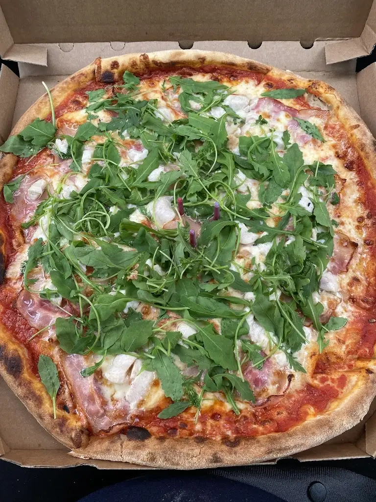 Mistr Pizza_Opatovice nad Labem_slider_image_2