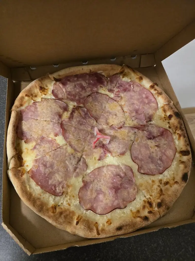 Mistr Pizza_Opatovice nad Labem_slider_image_3