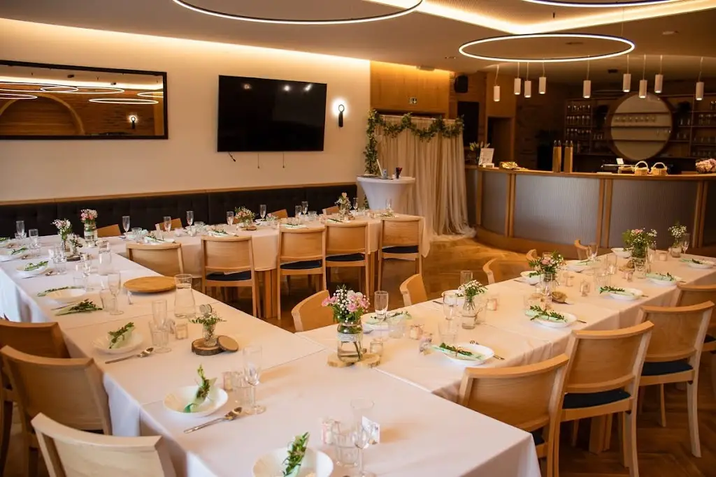 Společenský dům Radiměř a Pivnice U Mlýna_Radiměř_slider_image_2