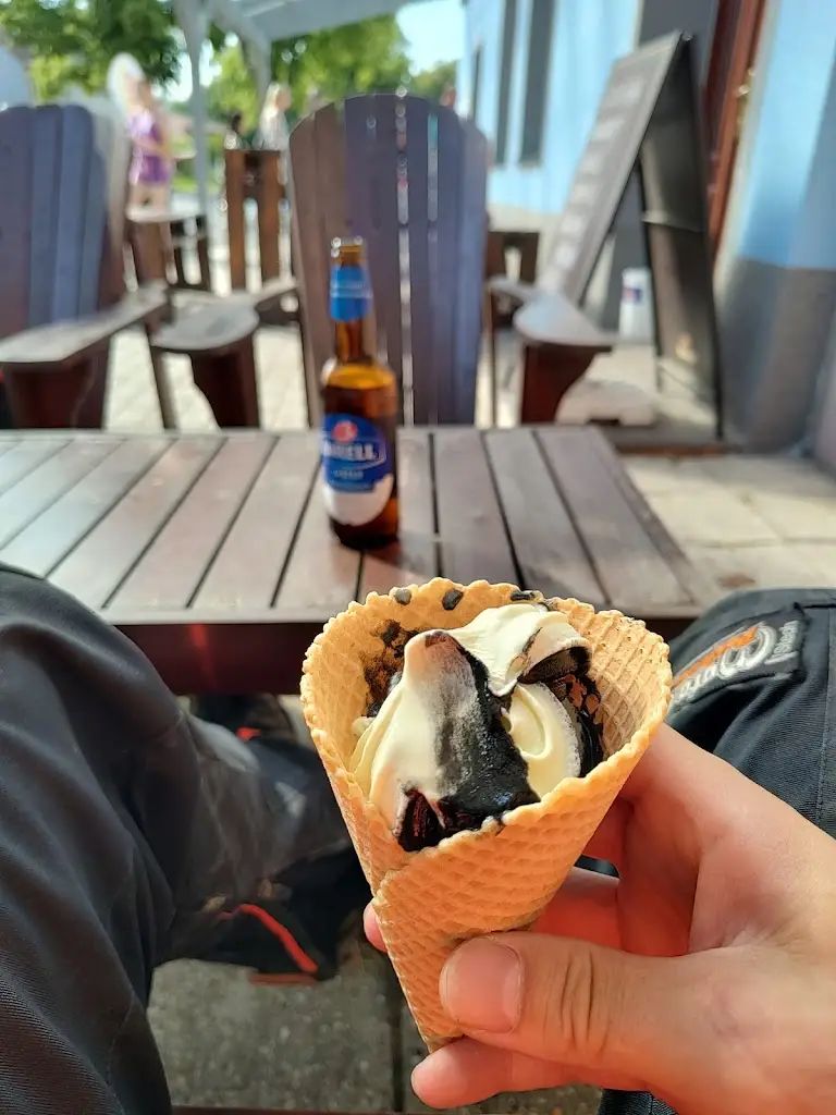 Milan Martinik_Bistro Iveta_Radiměř_review