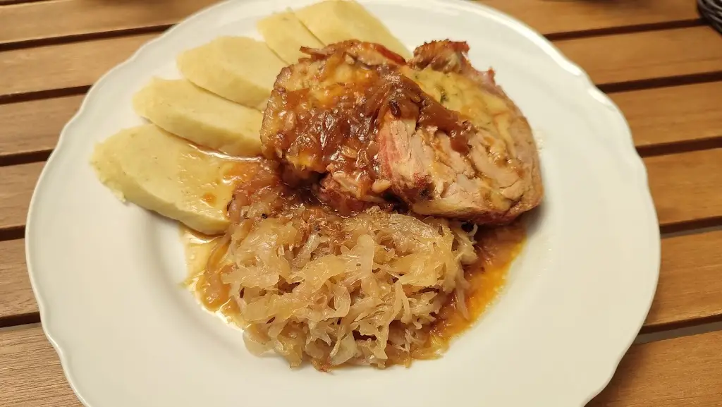 Jonas Nosek_Hostinec U Králů_Mirotice_review