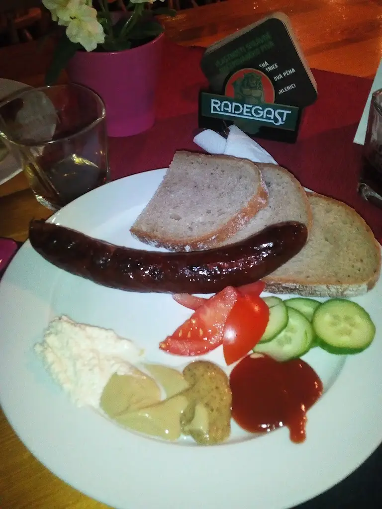 Restaurace Pod břízkami_Rybitví_slider_image_2