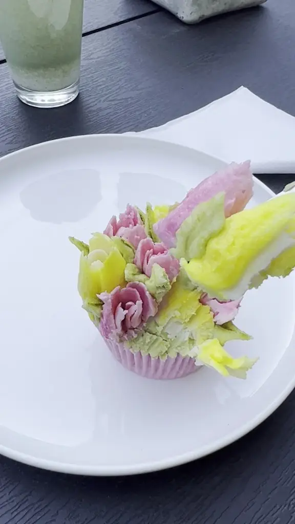 United kávárna v zahradě_Rybitví_slider_image_2