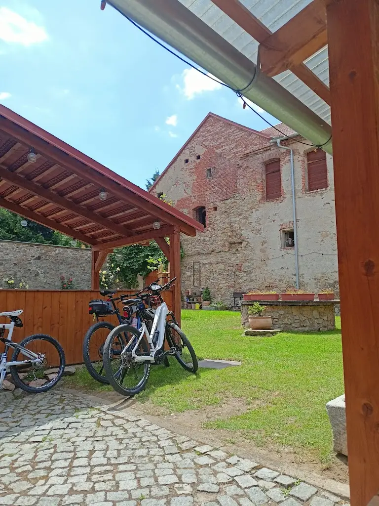 Jana Tyralíková_Restaurace Panský Dvůr Mirotice_Mirotice_review