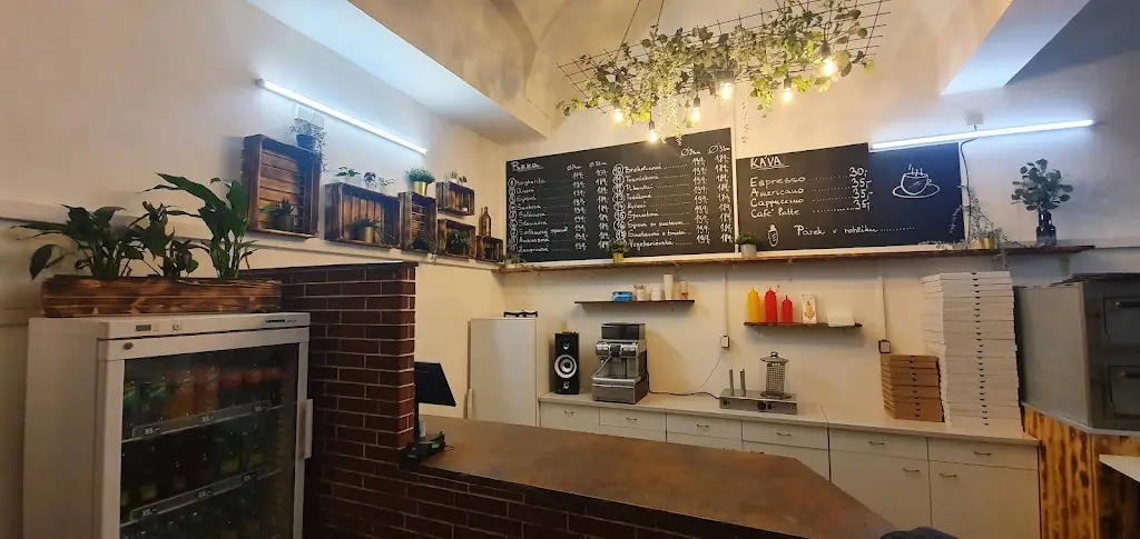 ToMi Bistro_Moravská Třebová_slider_image_1