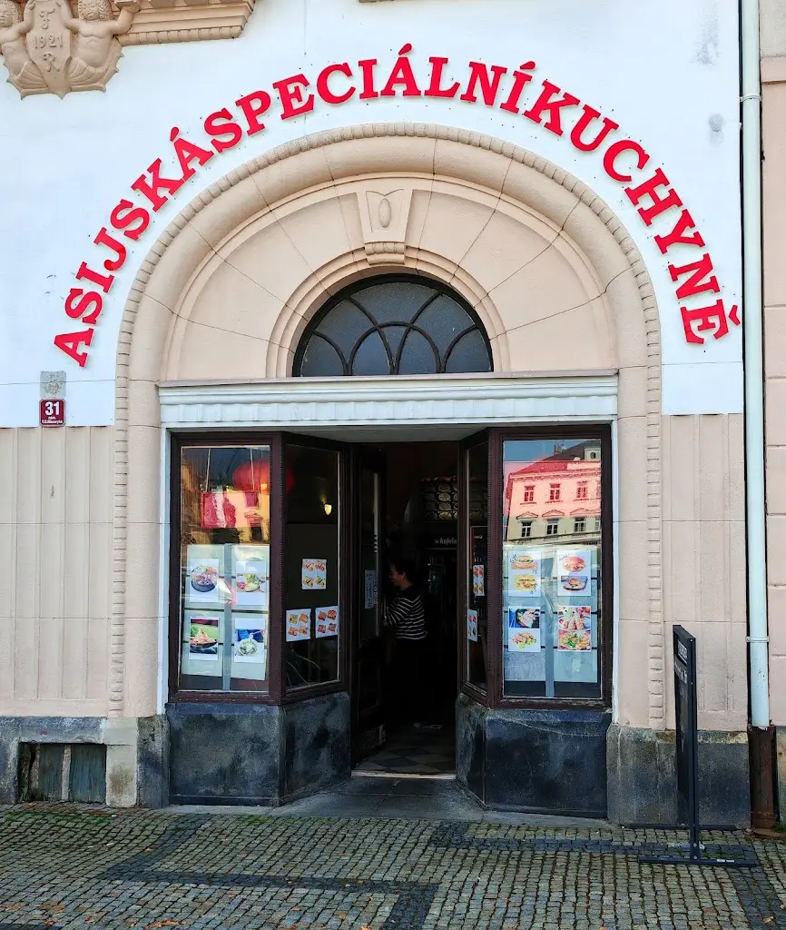 Antonín Vodička_Asijská speciální kuchyně_Moravská Třebová_review