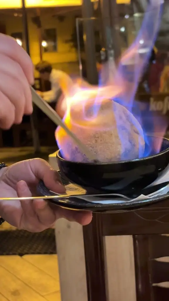 Borys Bond_Čínská restaurace U Bílého koníčka_Pardubice_review