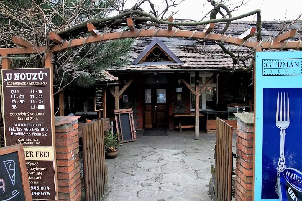 Calvin Chen_Restaurace U Nouzů_Staré Hradiště_recensione