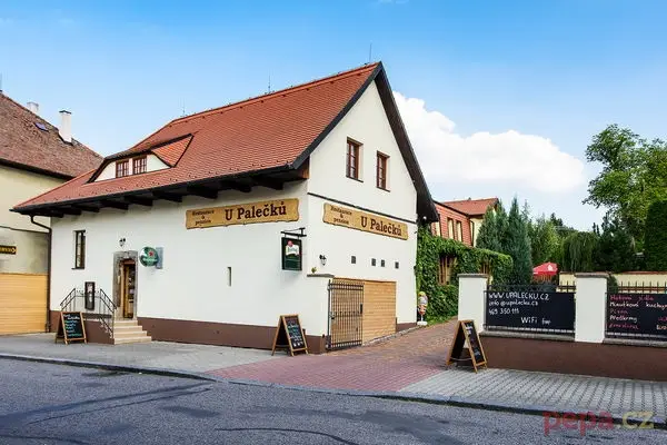 Restaurace a Penzion U Palečků restaurant in Skuteč