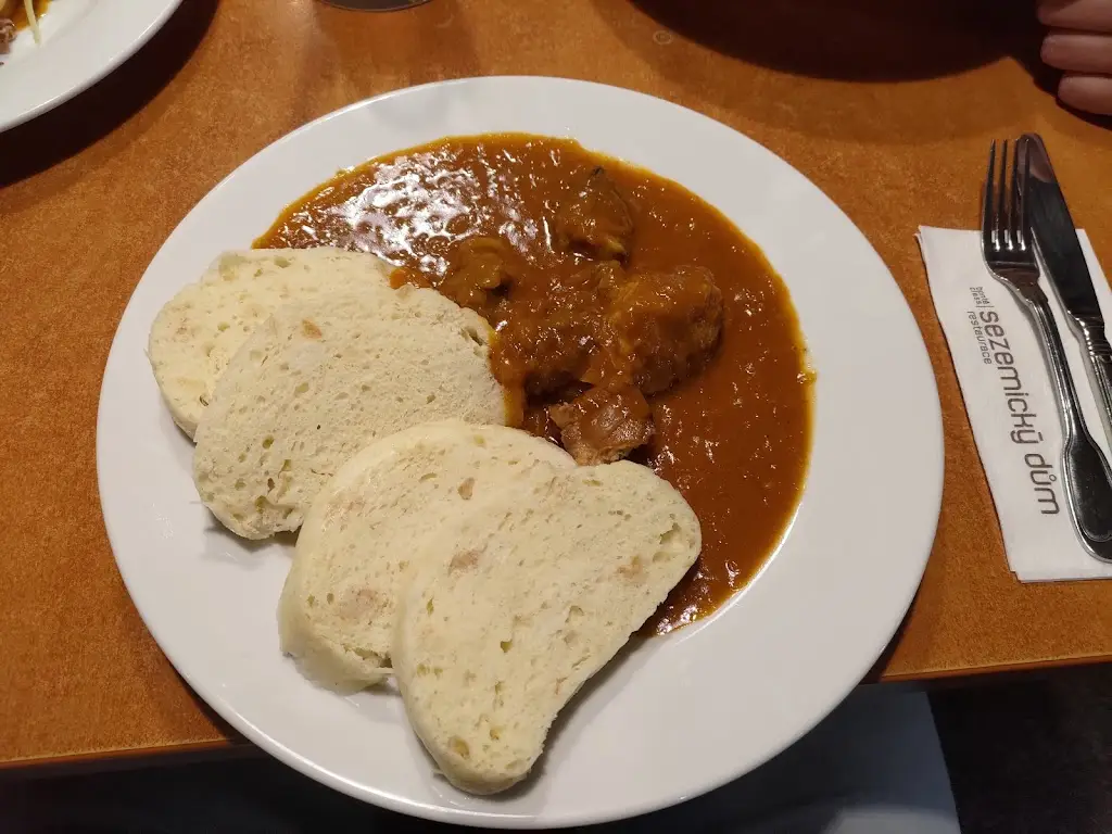 Martin Pojko_Restaurace Sezemický dům_Sezemice_review