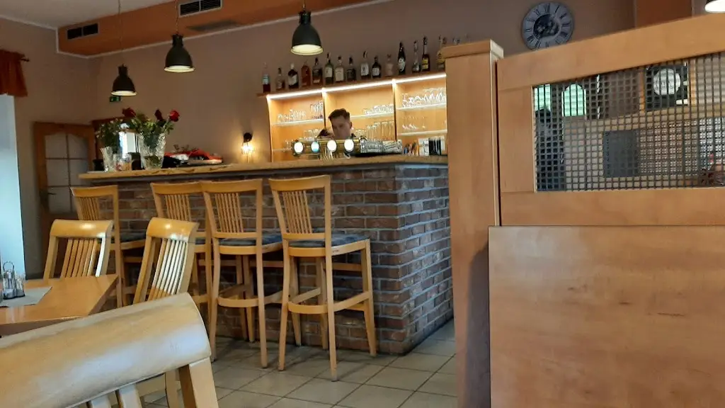 BAVORSKÝ DVŮR restaurant in Sezemice