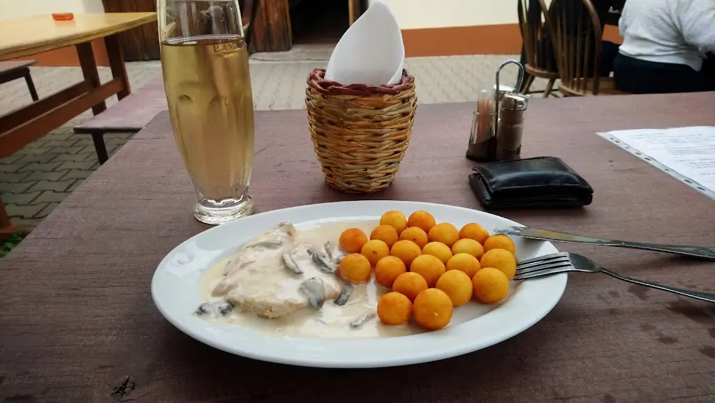 Restaurace Anežka_Sezemice_slider_image_2