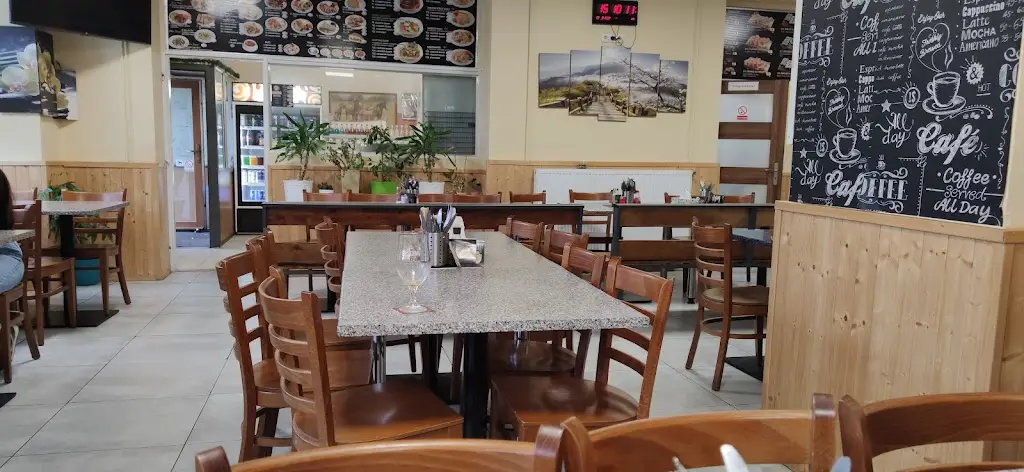 What The Pho BISTRO_Okres Ústí nad Orlicí_slider_image_1