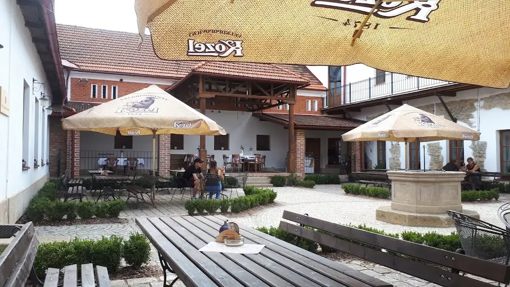 Měšťanský pivovar a hotel Na Zámečku ristorante a Okres Ústí nad Orlicí