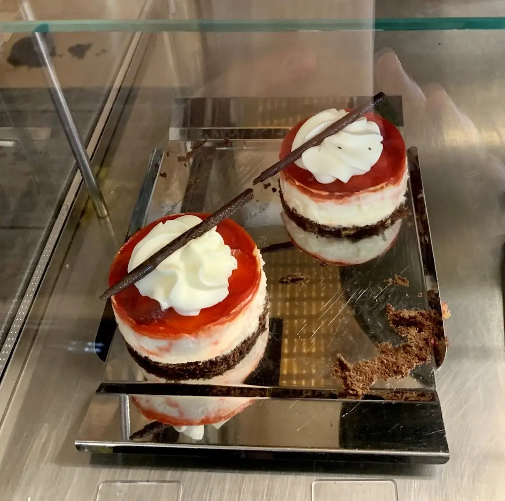 Michaela Vlčková_Kavárna a cukrárna Bellissima_Bezdružice_review