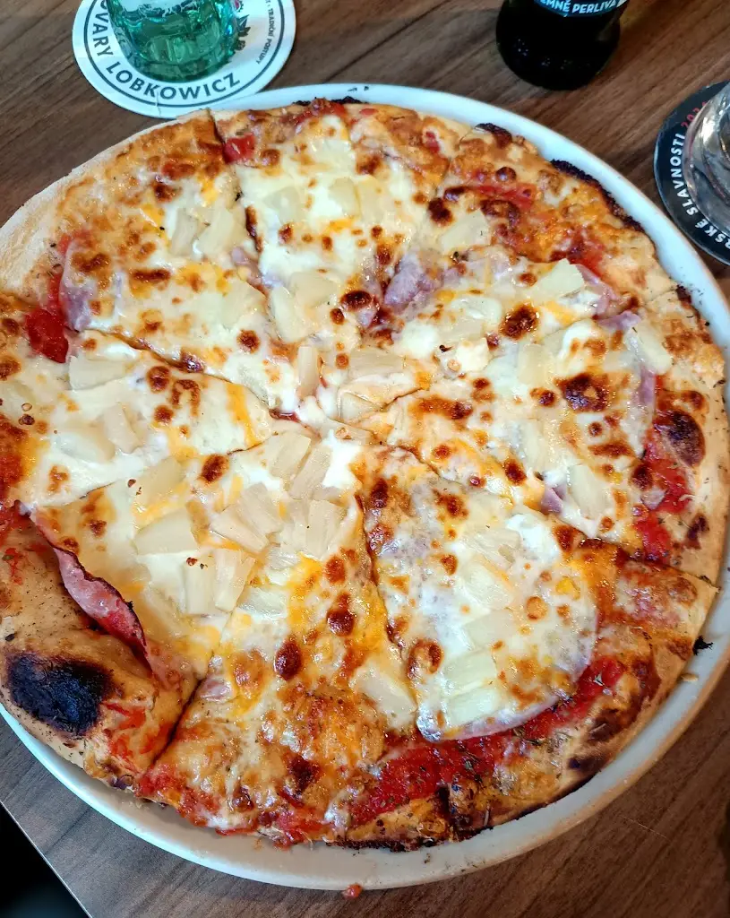 Jana Slabá Janoutová_Bistro Drak_Mladá Vožice_review