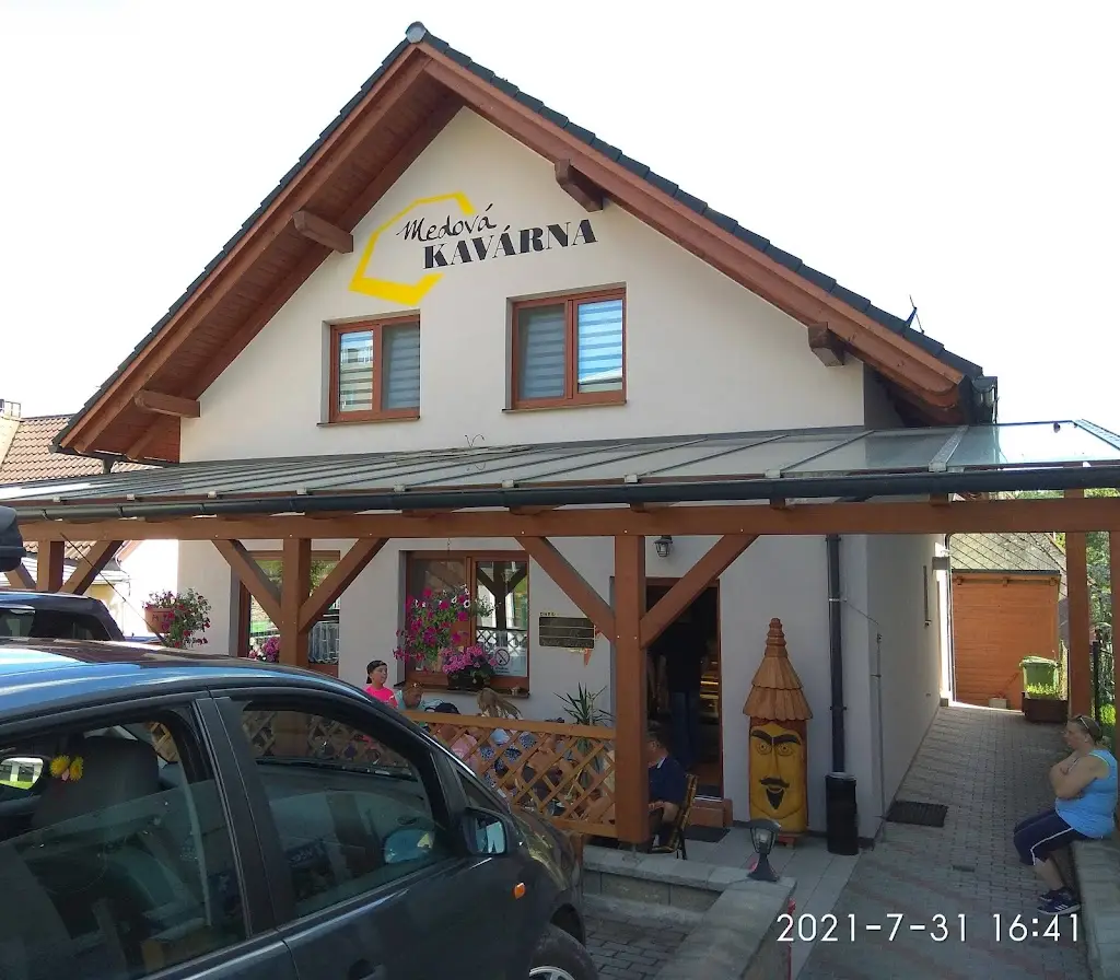 Medová kavárna restaurant in Bělá nad Radbuzou