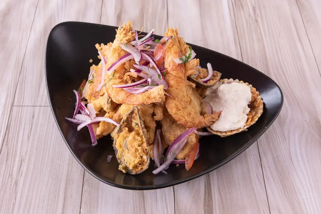 Tushpa Restaurante Peruano_Břasy_slider_image_3