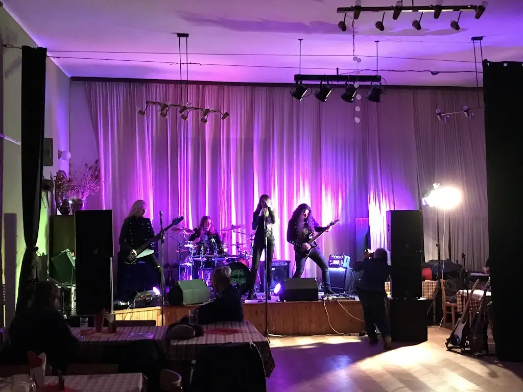 Stará hospoda_Břasy_slider_image_3