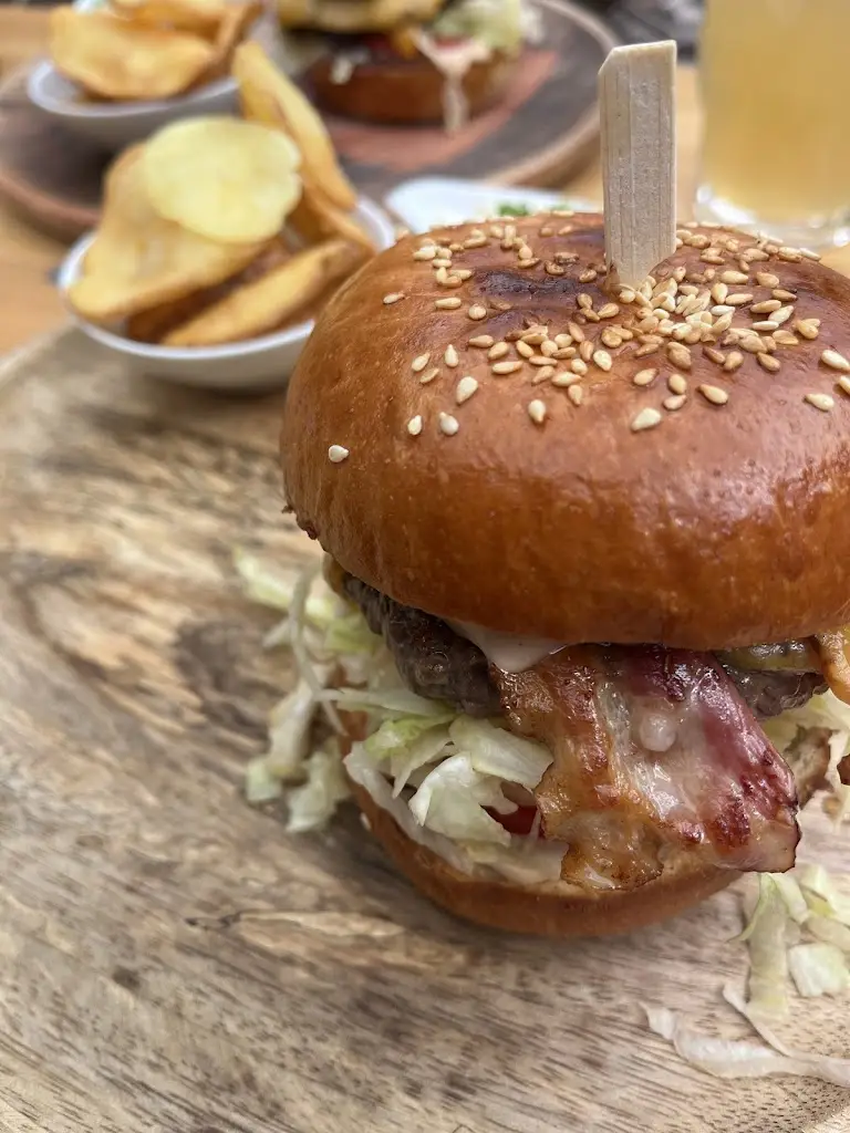 Osmý den_Černošín_slider_image_3