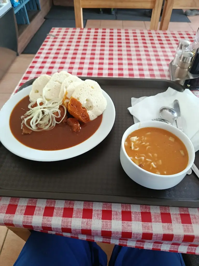 Ľudovít Ďurec_Občerstvení NM_Bor_review