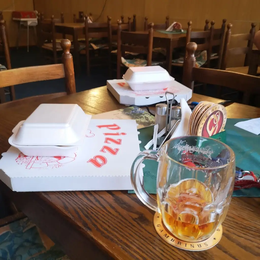 Luboš Marounek_Pizzerie Chvátalová Olga_Bor_review