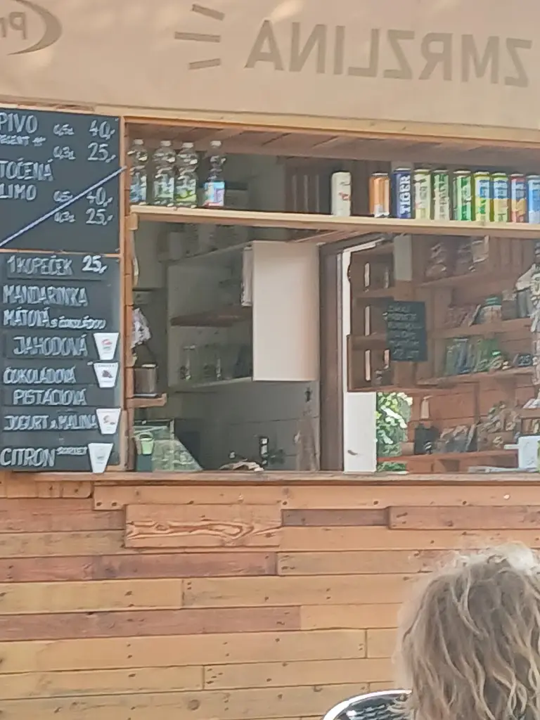 Marie Marsalkova_Bistro u líného koně_Slatiňany_review