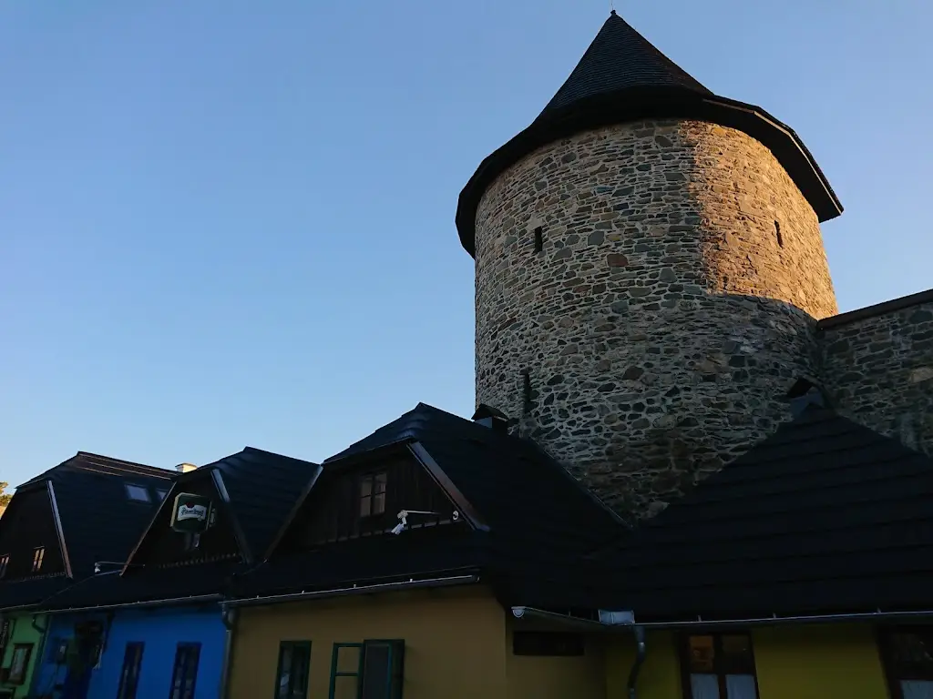 Igor “Ekcelent” Kiška_Šenk Nožíře Dobroty_Polička_review