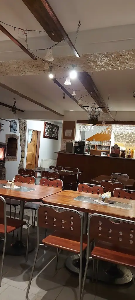 Vinárna U Krbu_Polička_slider_image_3