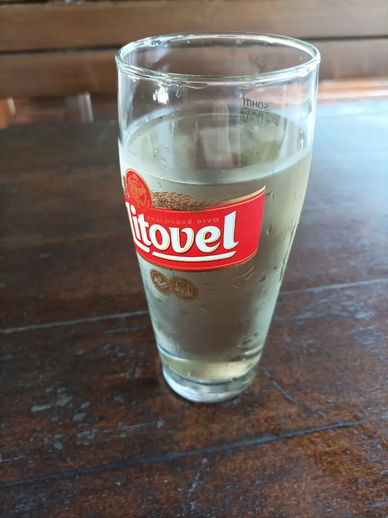 Zlata Tomanova_Hospůdka na Přehradě_Polička_recensione