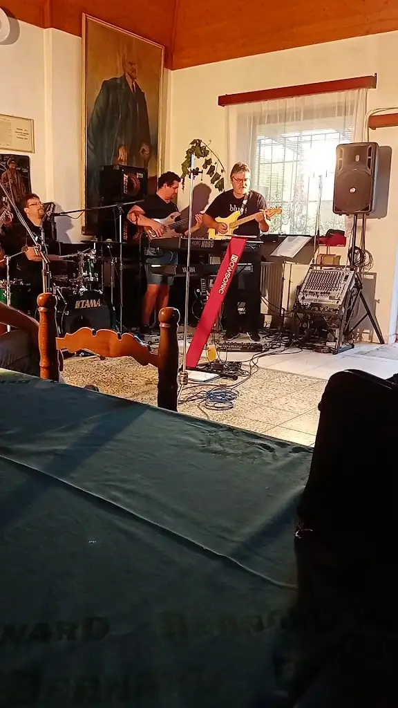 Hospůdka Posilovna u Jirky Vydry_Třemošnice_slider_image_2