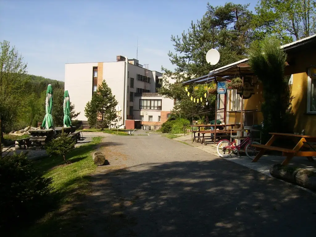 RIVEOS spol. s r. o. restaurant in Třemošnice