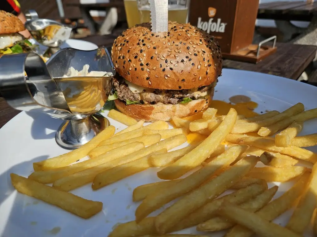 Restaurace Hamrovka_Dobřív_slider_image_3