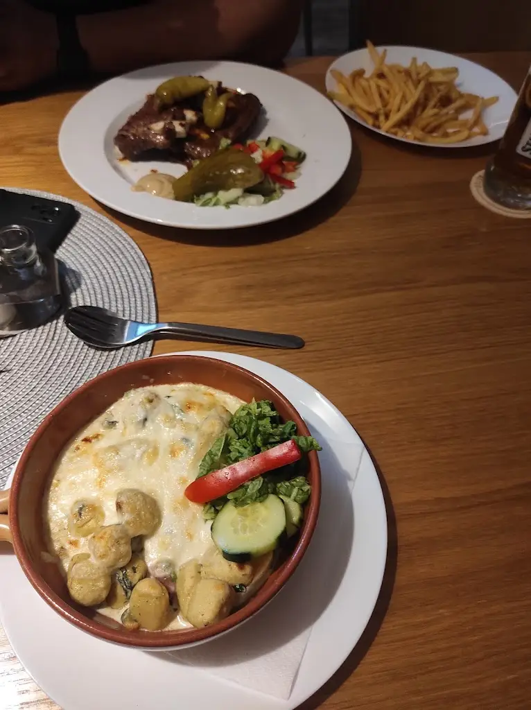 Restaurace V Klubu_Milevsko_slider_image_3