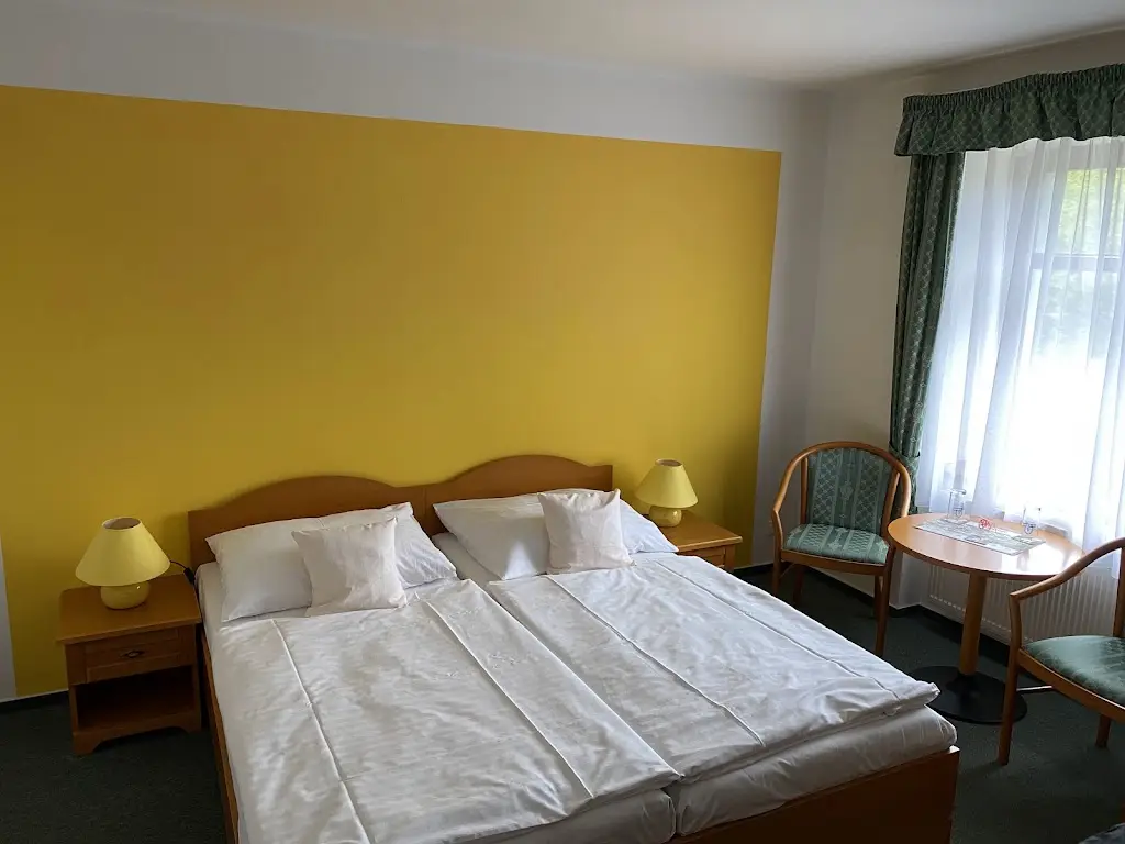 Krištof Ramovš_Hotel U Sladka_Chodová Planá_review