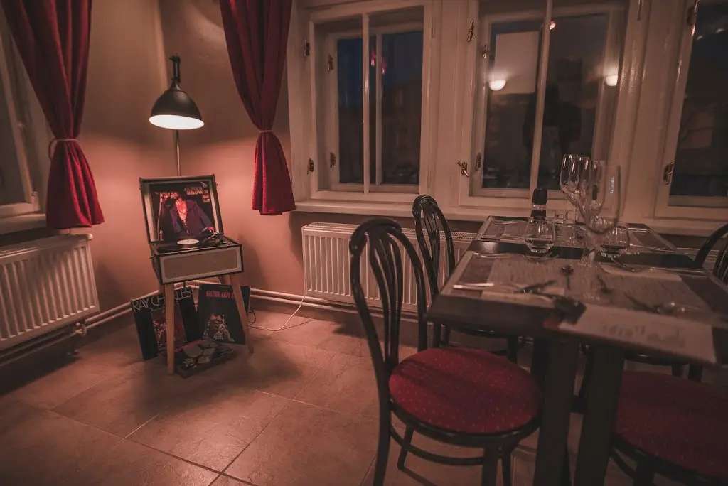 Divadelní restaurace a kavárna Žamberk restaurant in Žamberk