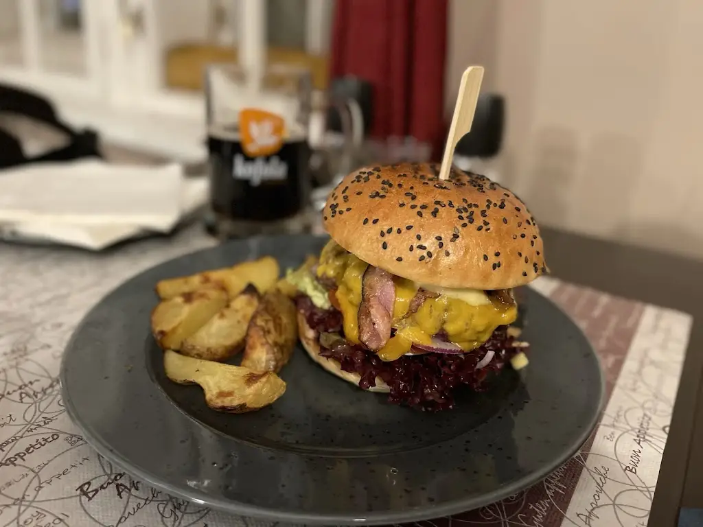 Divadelní restaurace a kavárna Žamberk_Žamberk_slider_image_3