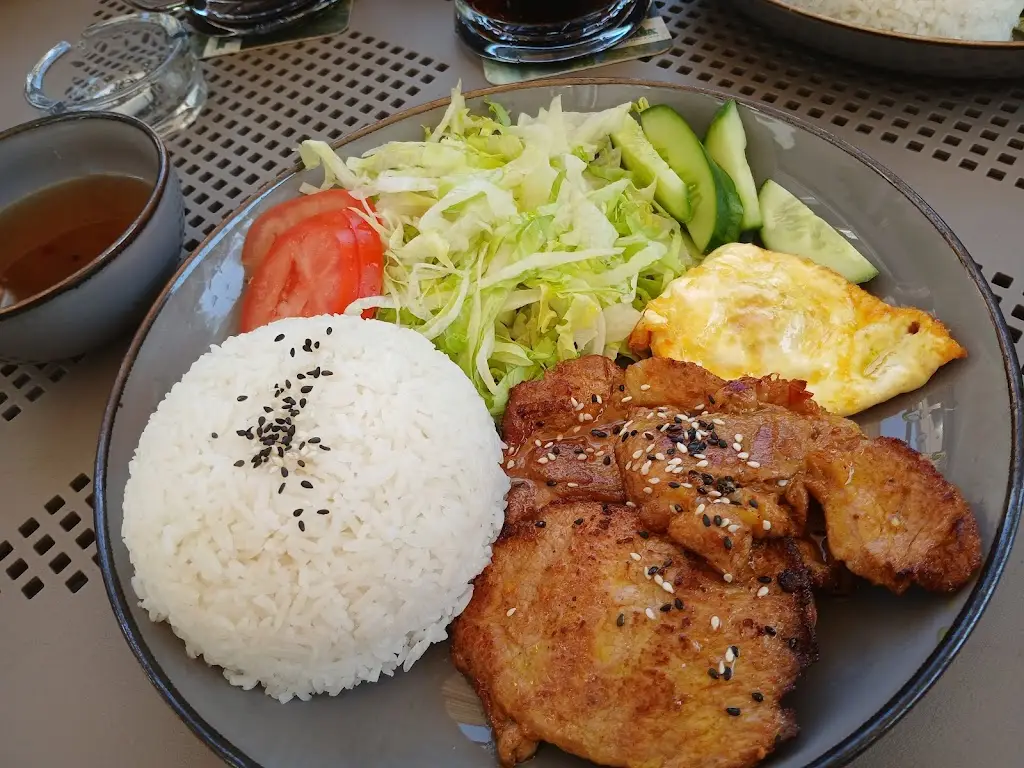 JFK_Nón Lá Restaurace_Žamberk_review