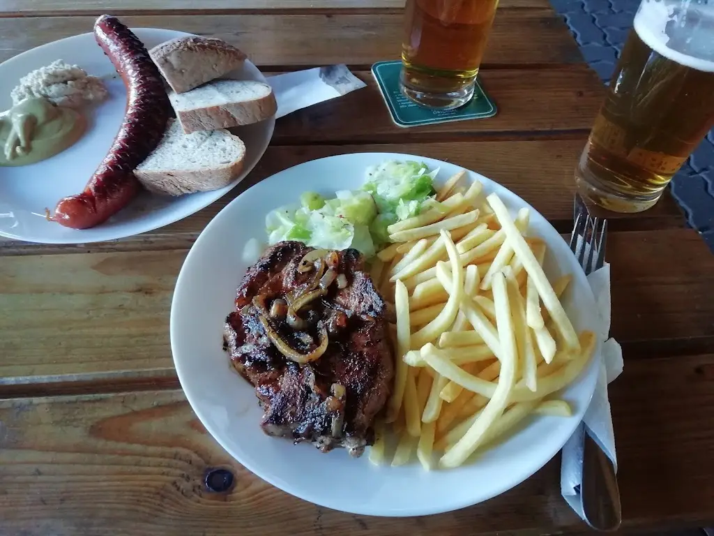 Občerstvení Na Hřišti_Žamberk_slider_image_3