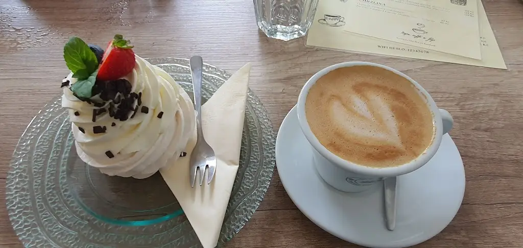 Veronika Gybasova_NEJEN CAFFÉ U Páji_Žamberk_review