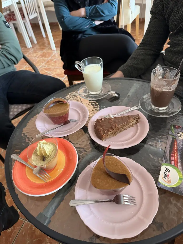 Patricie Vladyka_Kavárna na Kafíčko-Budíkárna_Chlumčany_review