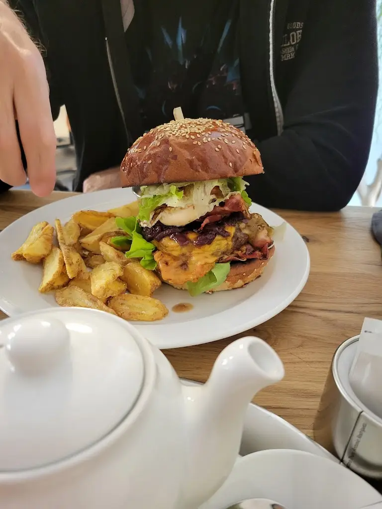 Luckaa Hruba_Bystro kavárna_Chlumčany_review