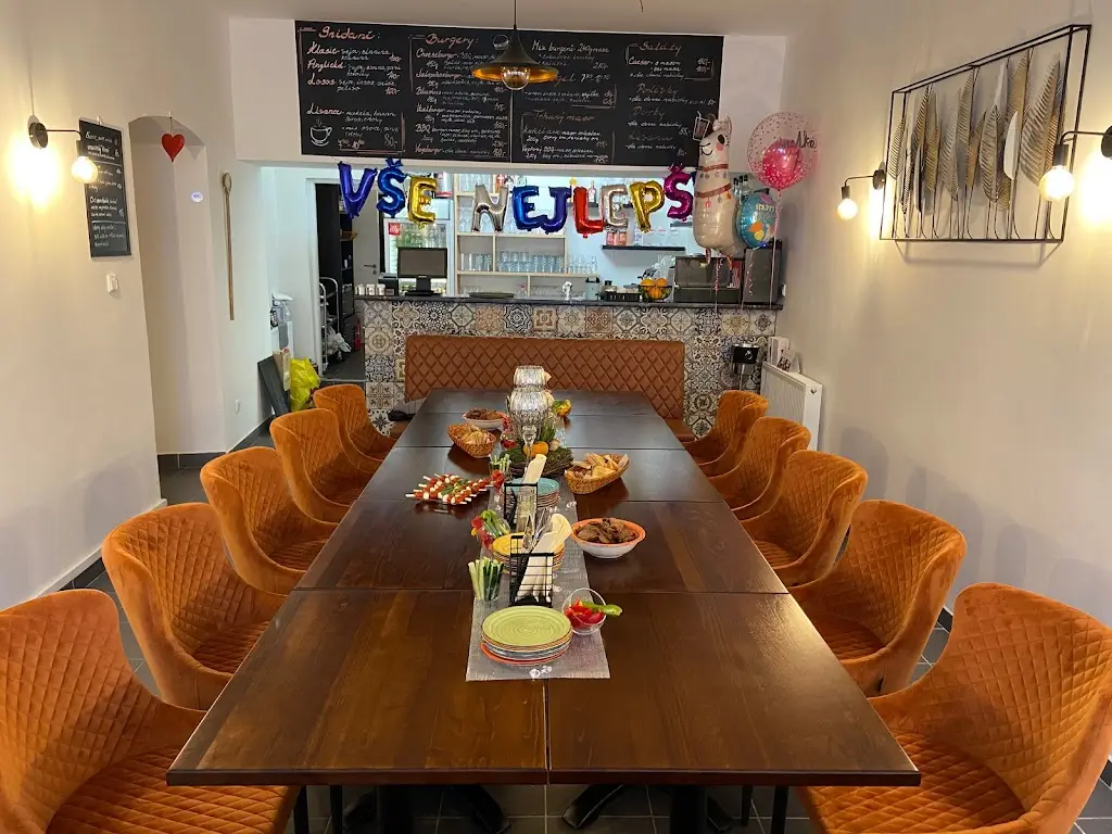 Bystro kavárna restaurant in Chlumčany