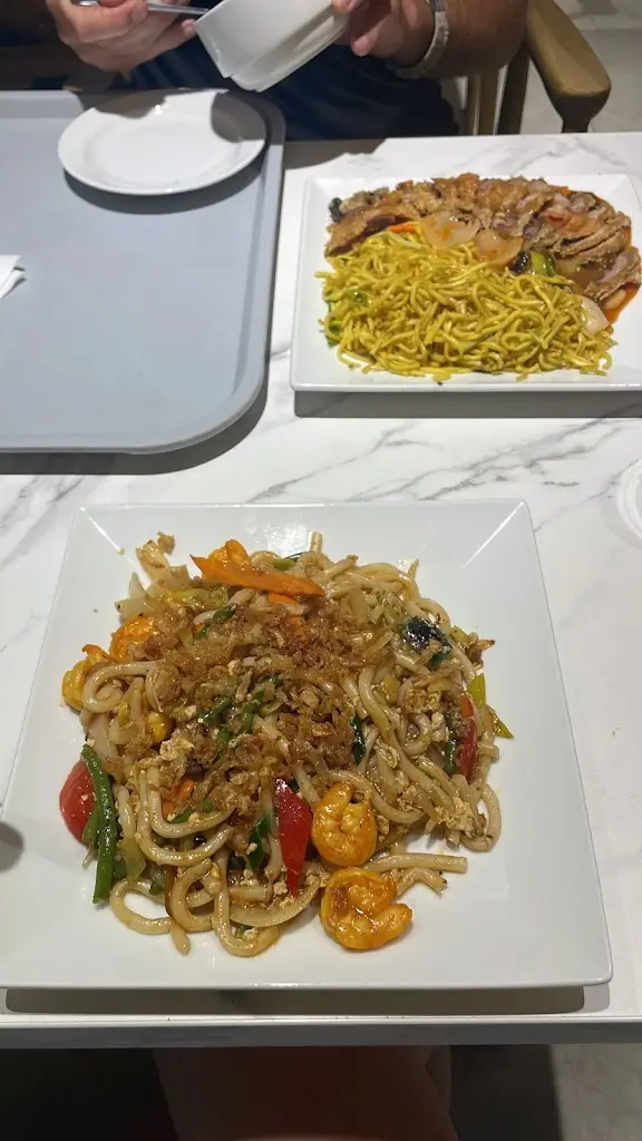 mireille geijsen_BIM Asian food - Sushi_Holýšov_review