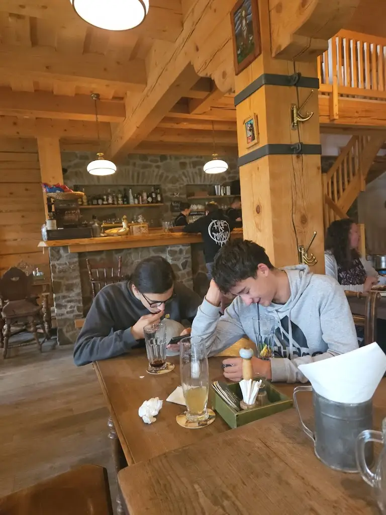 Jeremy Rozario_Chata Rovina_Hartmanice_review